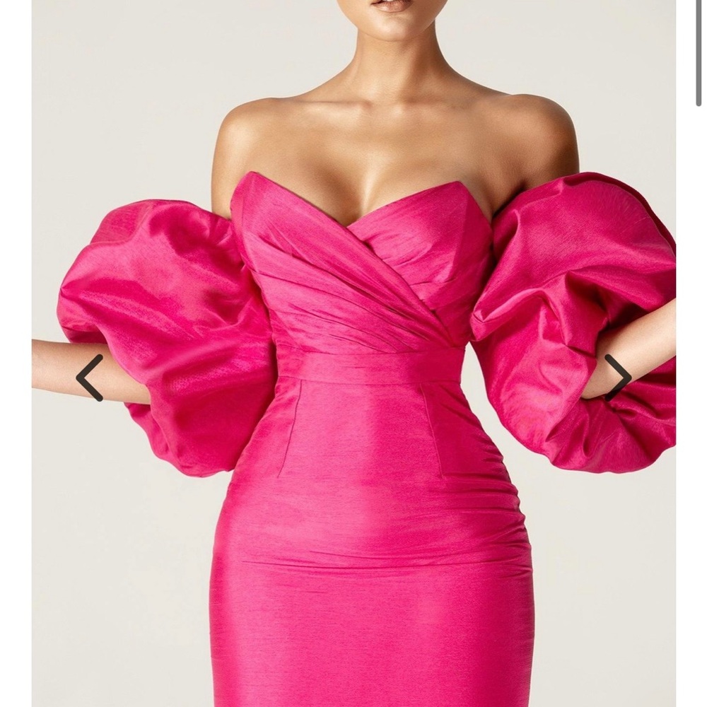 Hot pink dress - Picture 3 of 4